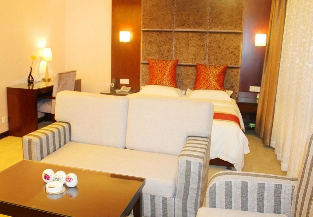 Chengdu Ronghome Hotel المظهر الخارجي الصورة