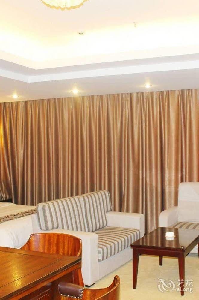 Chengdu Ronghome Hotel المظهر الخارجي الصورة