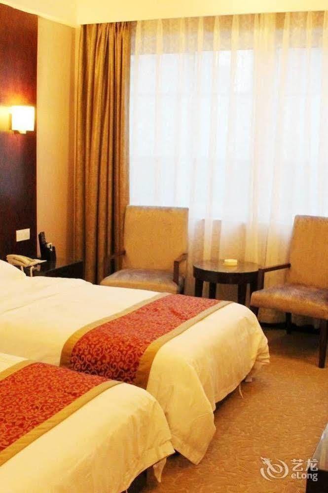 Chengdu Ronghome Hotel المظهر الخارجي الصورة